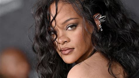 Introducing the Ultimate Hair Transformation: Rihanna's Signature Look