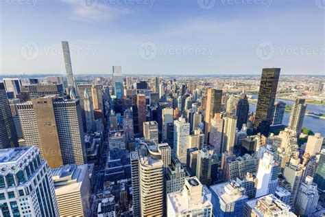 Introduction: A Towering Beacon in the Heart of Midtown Manhattan