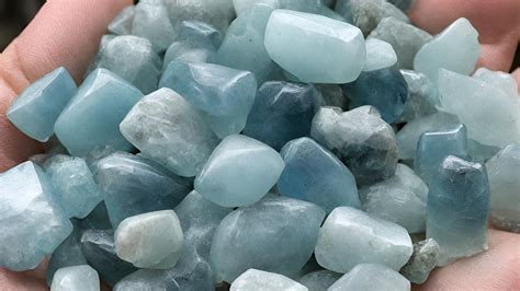 Introduction: Discover the Enchanting Allure of Aquamarine