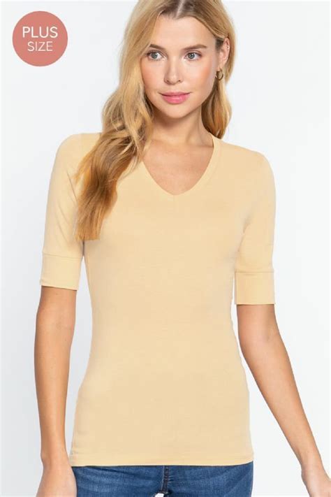 Introduction: Embracing the Allure of Women's 3/4 Sleeve T-Shirts