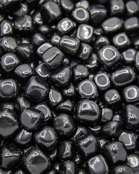 Introduction: Exploring the Power of Tumbled Obsidian