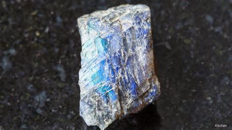 Introduction: The Allure of Labradorite