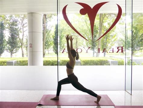 Introduction: The Allure of Yoga in Singapore