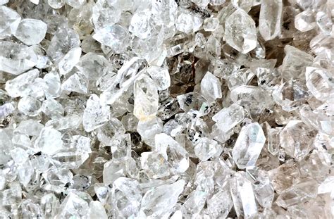 Introduction: The Enchanting Allure of Herkimer Diamonds