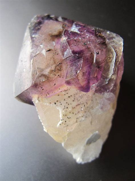 Introduction: The Enchanting Allure of Smoky Amethyst Quartz