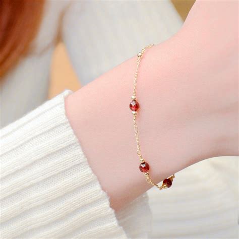 Introduction: Unveiling the Captivating Charm of Garnet Bead Bracelets