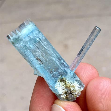 Introduction to Aquamarine Crystal