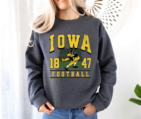 Iowa Vintage Sweatshirt: A Resurgence of Style