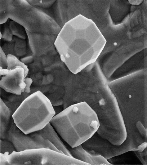 Iron Crystals: The Marvelous Microscopic World of Metallurgy