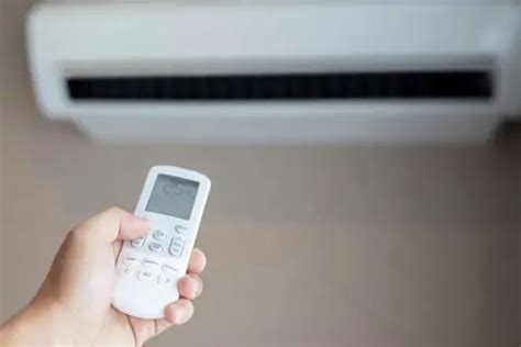 Is Sleeping in Aircon Bad for You: The 10,000-Character Breakdown