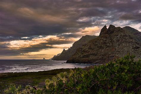 Islas Canarias: Un Oasis En Medio Del Atlántico