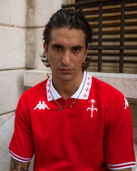 Italian Soccer Team Shirts: A Guide to the Most Iconic Jerseys in Calcio