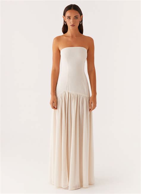 Ivory Maxi Dress: 10,000+ Reasons to Own One