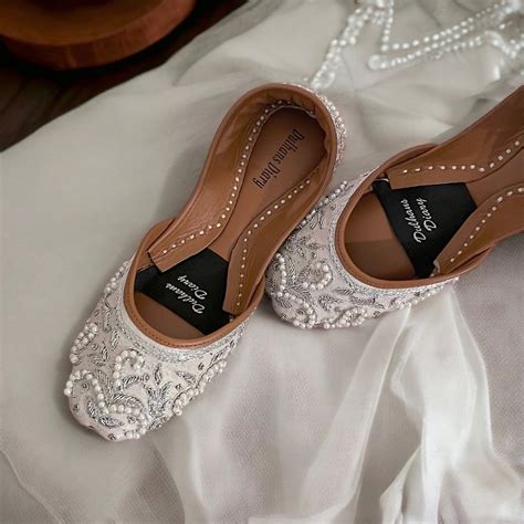 Ivory Slippers: The Epitome of Bridal Elegance for Your Wedding Day