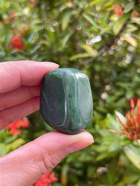 Jade Nephrite: The Gemstone of Beauty, Strength, and Healing