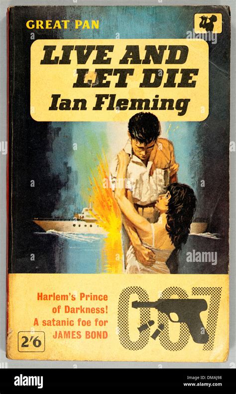 James Bond Live and Let Die Pan Books X 233 Reader