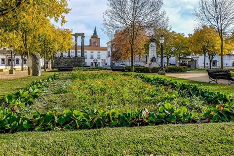 Jardins de Évora: Um Paraíso Verde no Coração do Alentejo