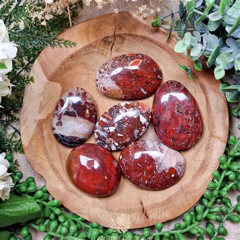 Jasper: The Gemstone of Grounding, Protection, and Vitality