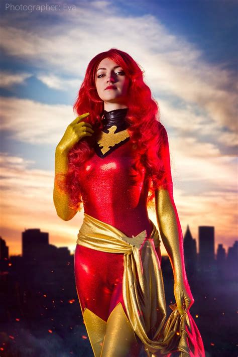 Jean Grey: A Phoenix Reborn in Cosplay