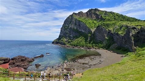 Jeju in November: 10 Unforgettable Experiences for Nature Enthusiasts