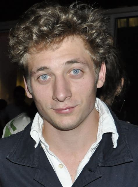 Jeremy Allen White Style: A Revolution in Modern Acting