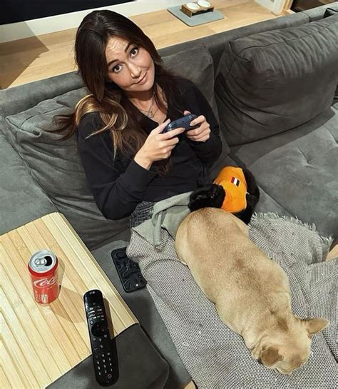 Jessica Chobot: A Pinnacle of Gaming and Entertainment