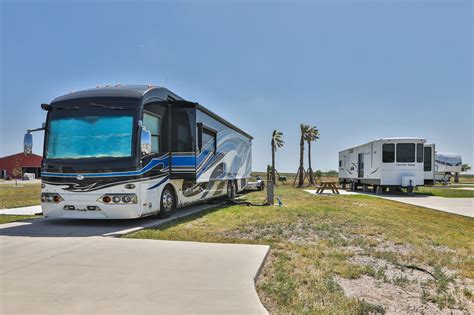 Jetstream RV Resort at Tropical Trails: Your Oasis in the Everglades