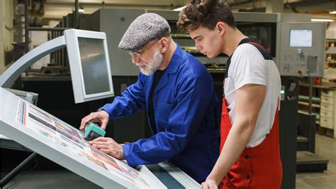 Job Duties of a Press Operator