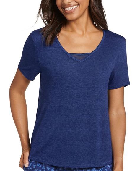 Jockey V-Neck T-Shirt: A Comfortable and Versatile Wardrobe Staple