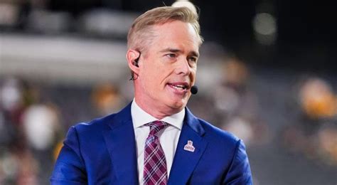 Joe Buck: A Microphone Master and Icon of the Sports Broadcasting World