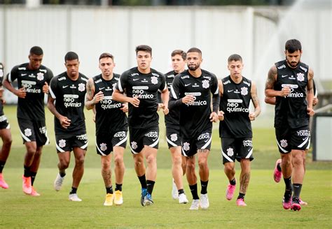 Jogadores da Base do Corinthians: Promessas Futuristas e Investimento Estratégico para o Club