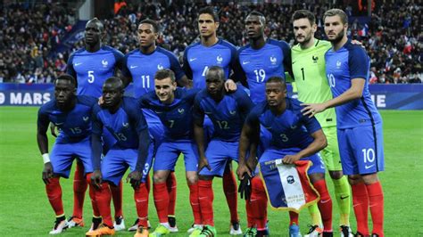 Jogos da Seleção Francesa: Paixão Azul, Branco e Vermelho na Palma da Sua M&ati