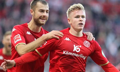 Jonathan Burkardt: A Rising Star in German Football