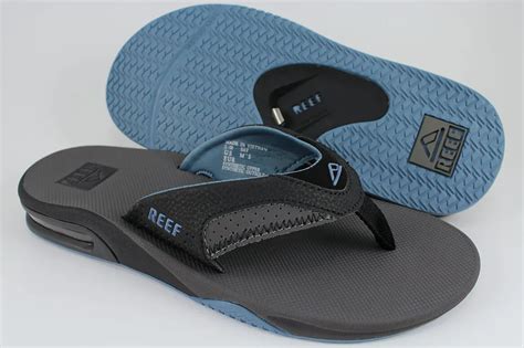 Journey into the World of Reefs Flip Flops: Comfort, Style, and Sustainability