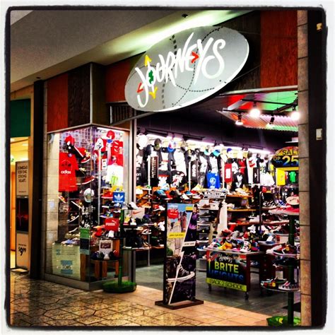 Journeys Shoe Stores