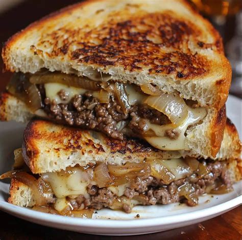 Juicy Lucy Baker: The Ultimate Guide to Crafting the Perfect Patty Melt