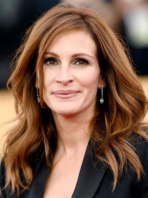 Julia Roberts Wigs: