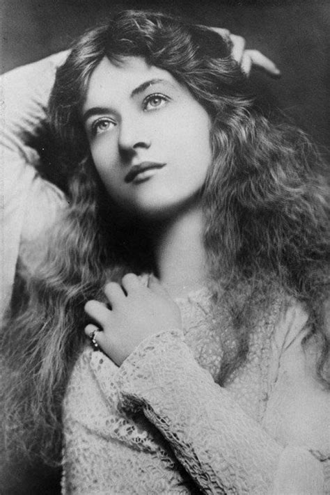 Julietta Stray: The Pioneering Actress of Silent Films