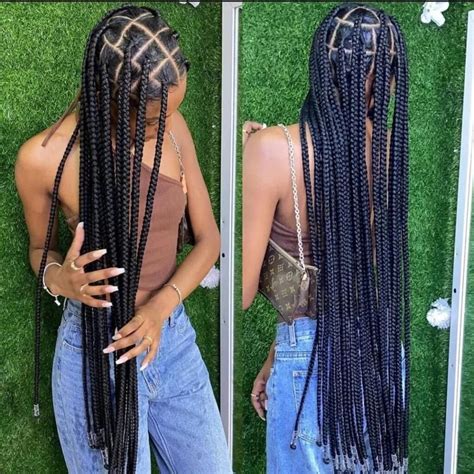 Jumbo Knotless Braids: