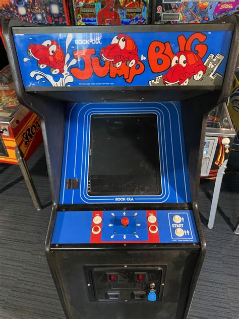 Jump Bug Arcade Funspot Display: An Immersive Experience