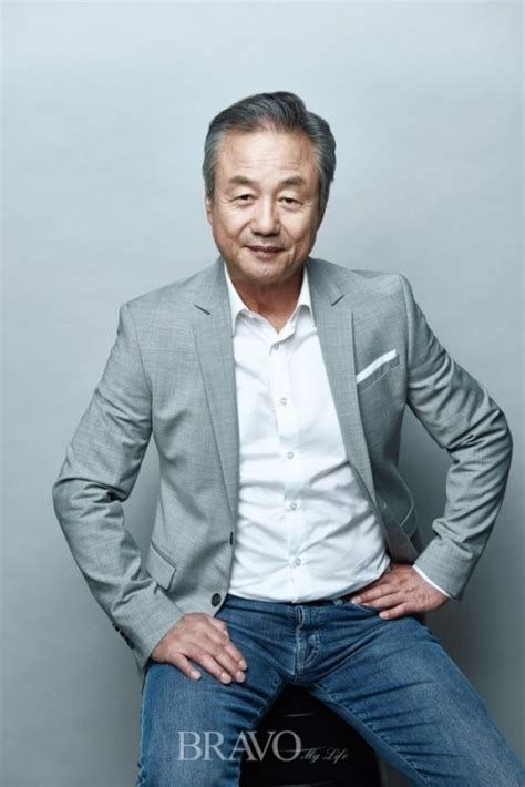 Jung Dong-hwan as Hara