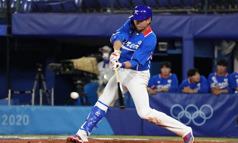 Jung Hoo Lee: A Rising Star in the KBO