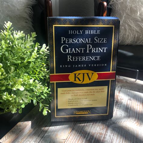 KJV Personal Size Giant Print Reference Bible Doc