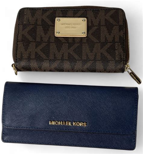 KORS wallets