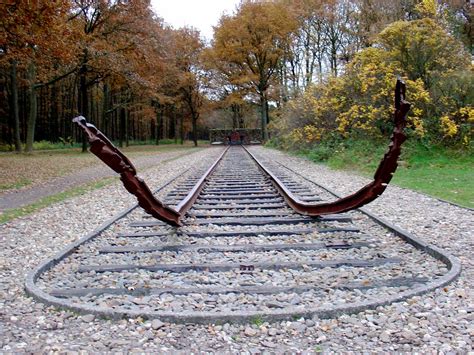 Kamp Westerbork: A History of Remembrance and Resistance