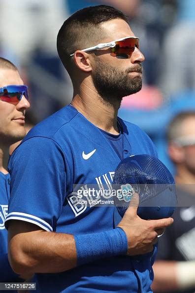 Kevin Kiermaier: A Masterful Outfielder with a Relentless Spirit