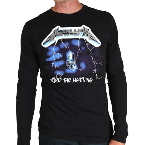 Key Design Elements of the Metallica Ride the Lightning Shirt