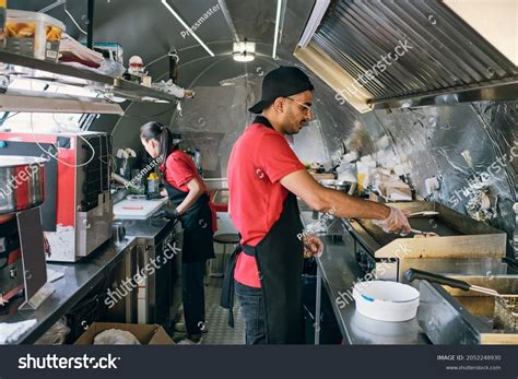 Key Duties of Fast Food Employees