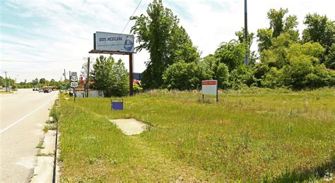 Key Features of 1140 Third Loop Road