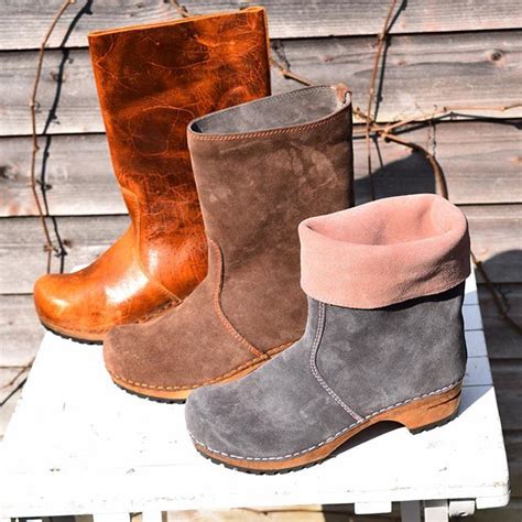 Key Features of Modern Clog Boots: